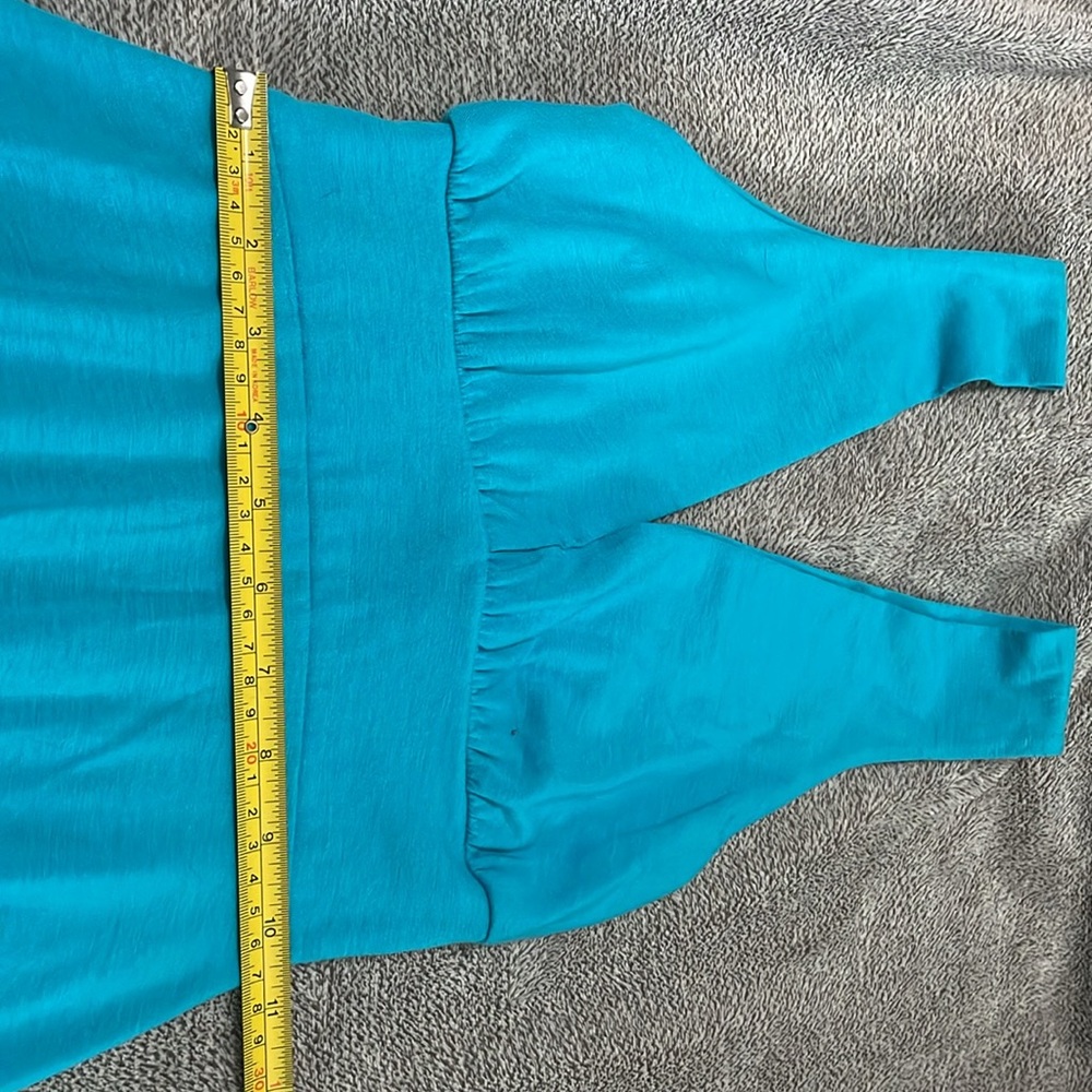Dress - Picture 3 of 6